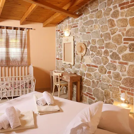 Madlen Apartments Nea Skioni Extérieur photo