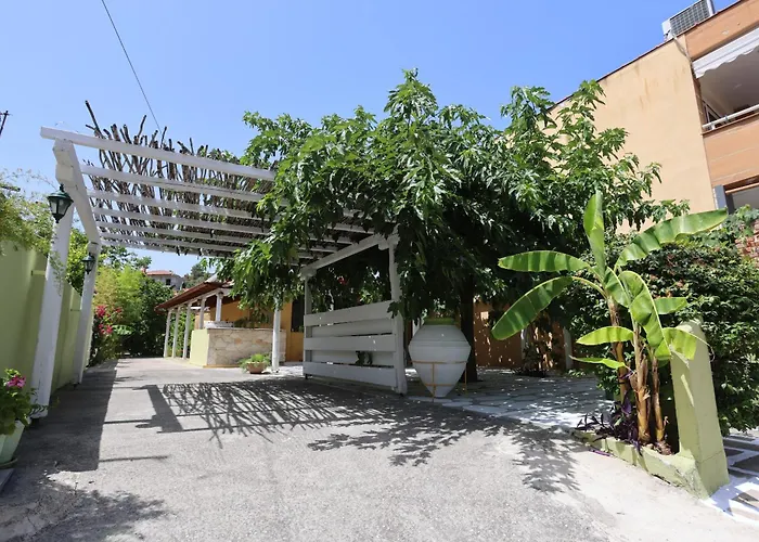 Madlen Apartments